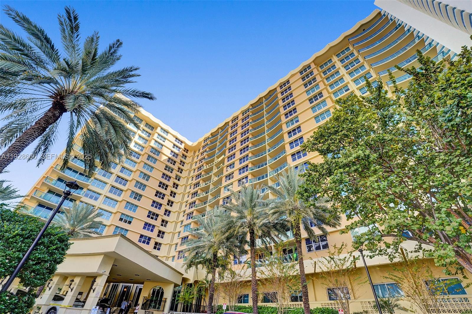 WAVE CONDO - Residential Lease