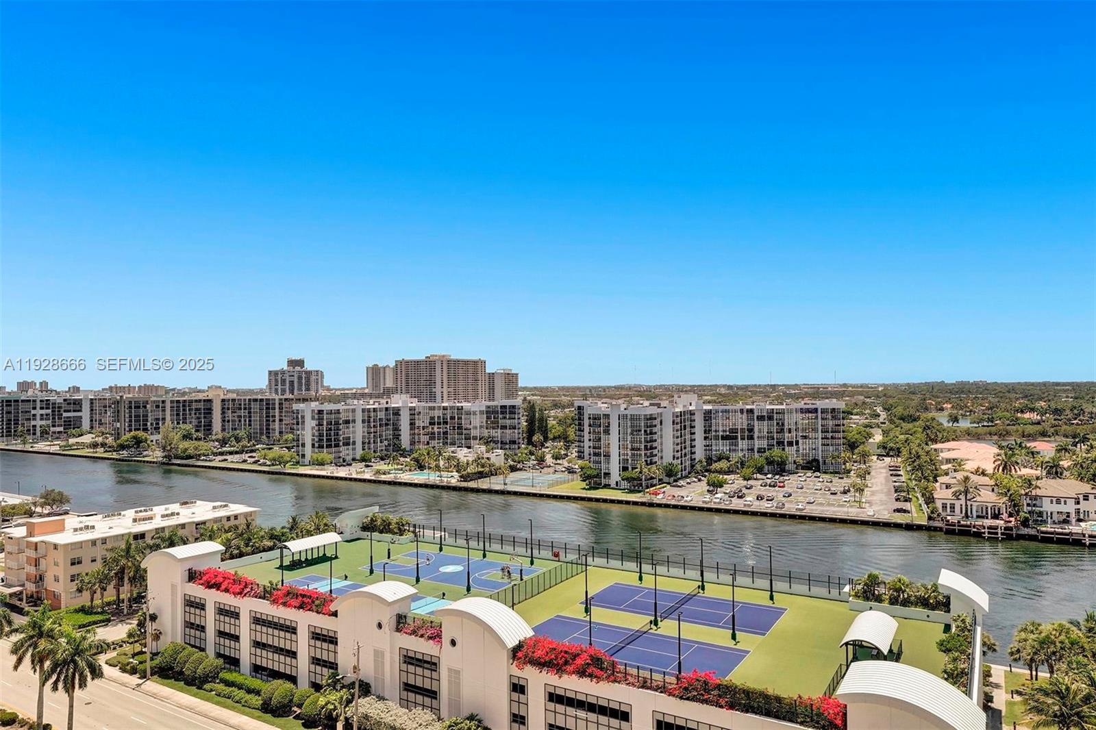 WAVE CONDO - Residential Lease