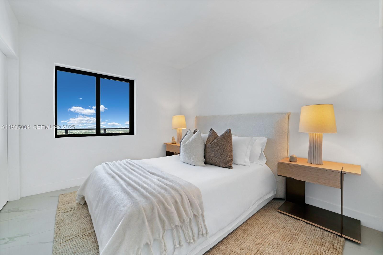 ¤BAY BREEZE - Residential