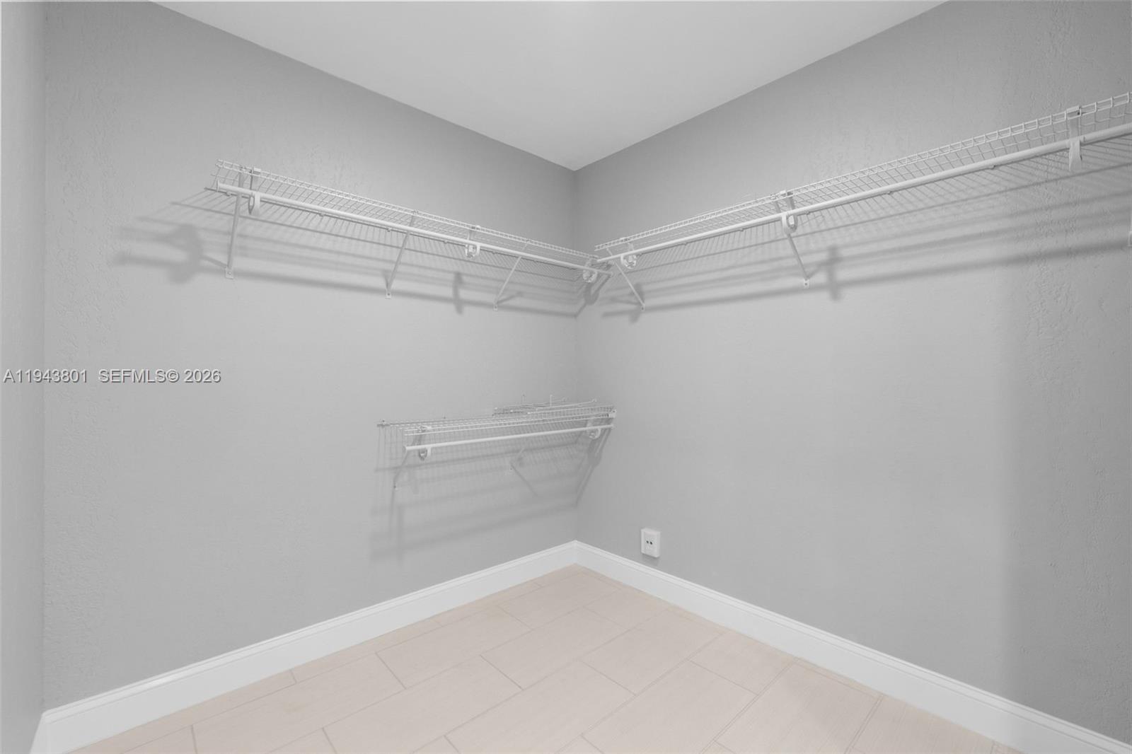 CORAL RIDGE COUNTRY CLUB - Residential