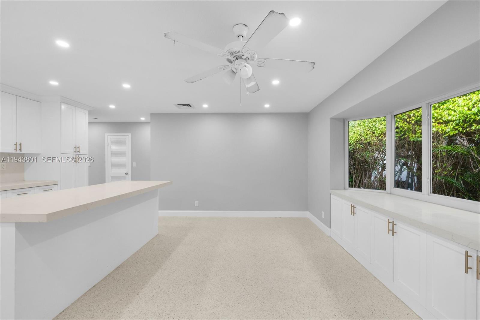 CORAL RIDGE COUNTRY CLUB - Residential