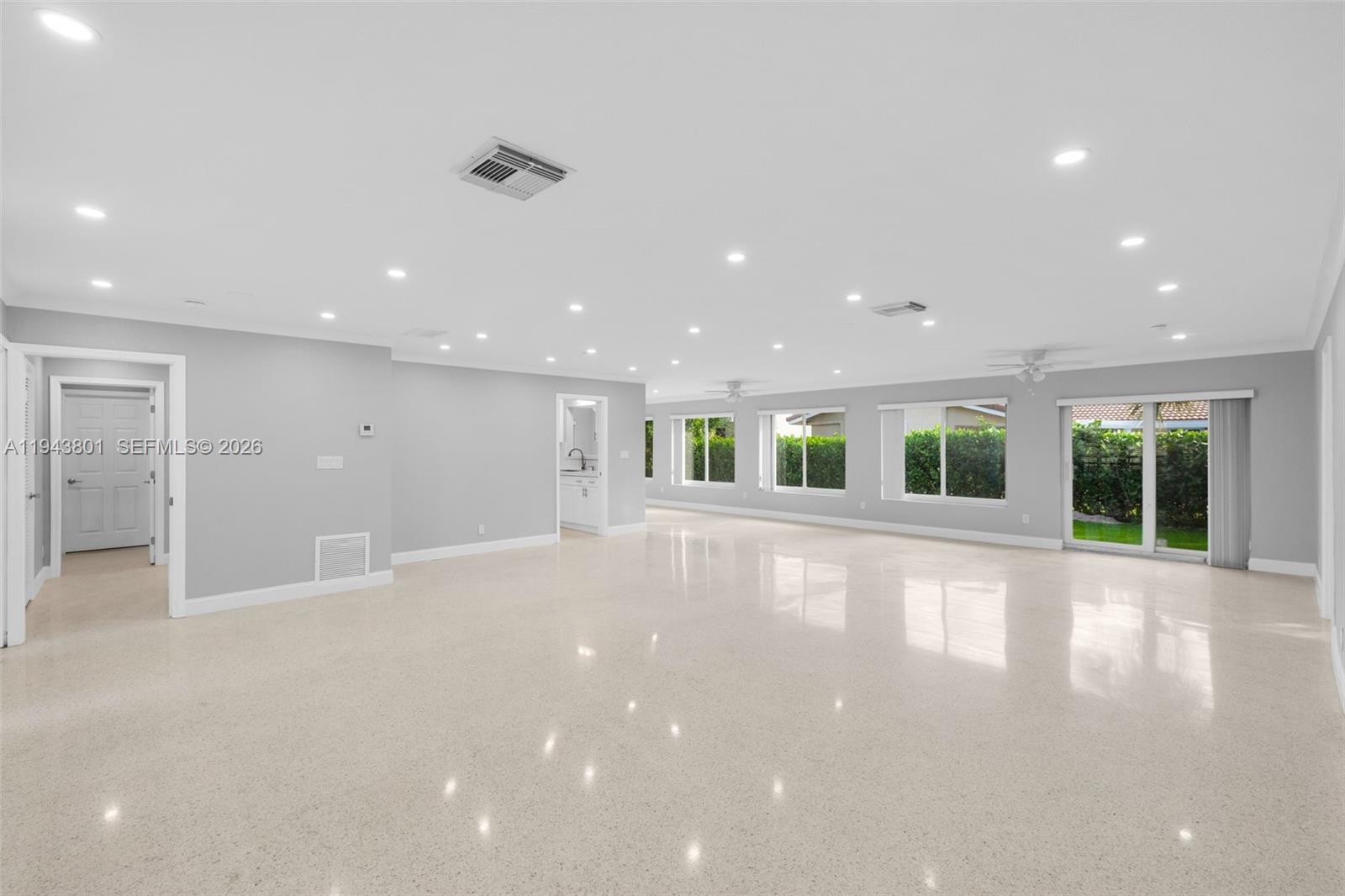 CORAL RIDGE COUNTRY CLUB - Residential