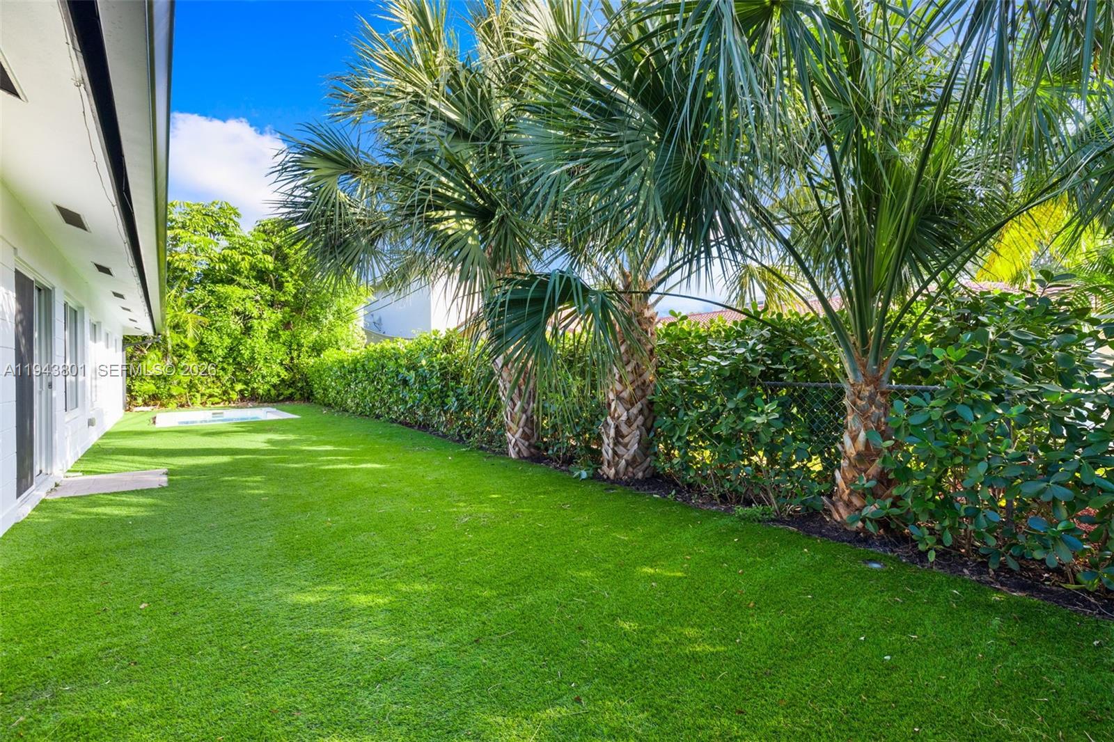 CORAL RIDGE COUNTRY CLUB - Residential