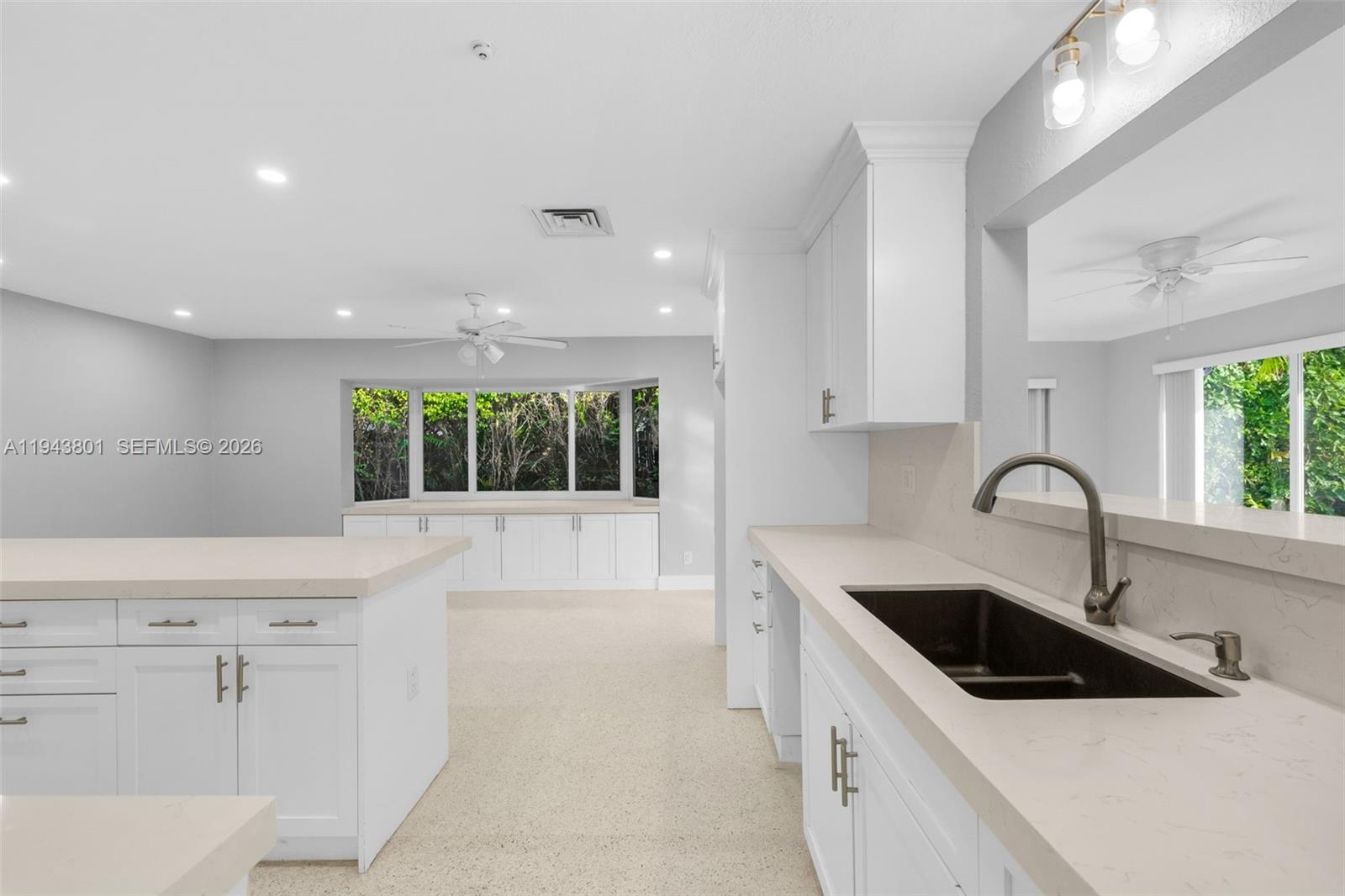 CORAL RIDGE COUNTRY CLUB - Residential