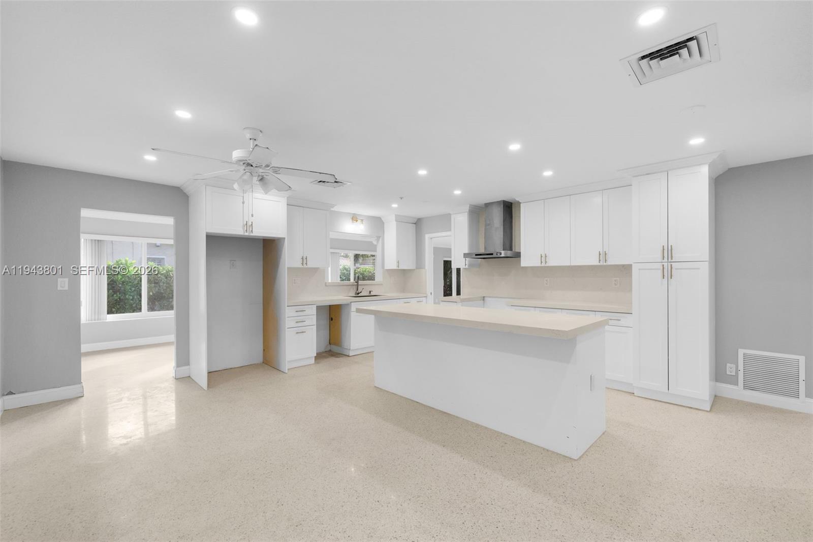 CORAL RIDGE COUNTRY CLUB - Residential