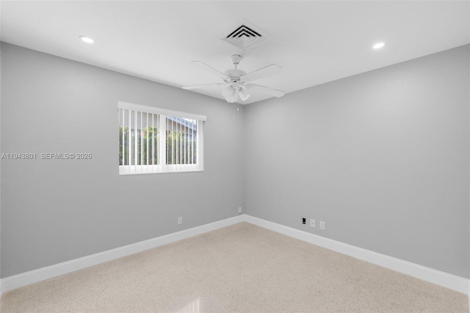 CORAL RIDGE COUNTRY CLUB - Residential