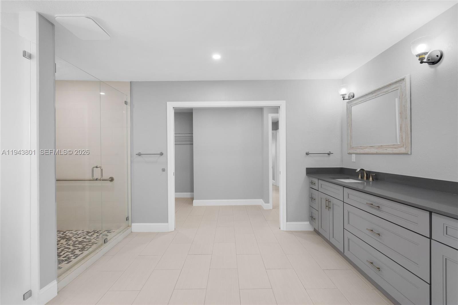 CORAL RIDGE COUNTRY CLUB - Residential