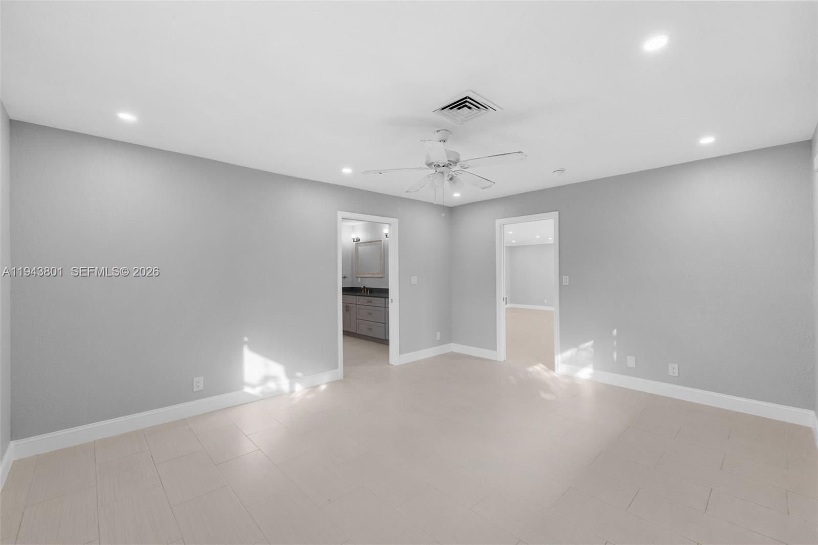 CORAL RIDGE COUNTRY CLUB - Residential