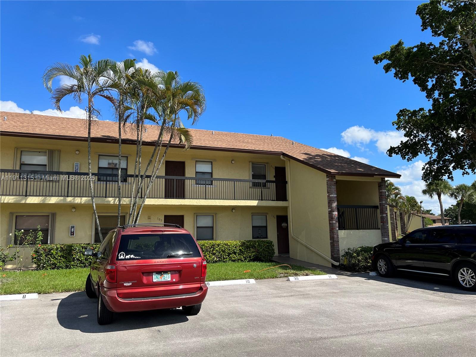 WINDING LAKE 2 AT WELLEBY - Residential Lease