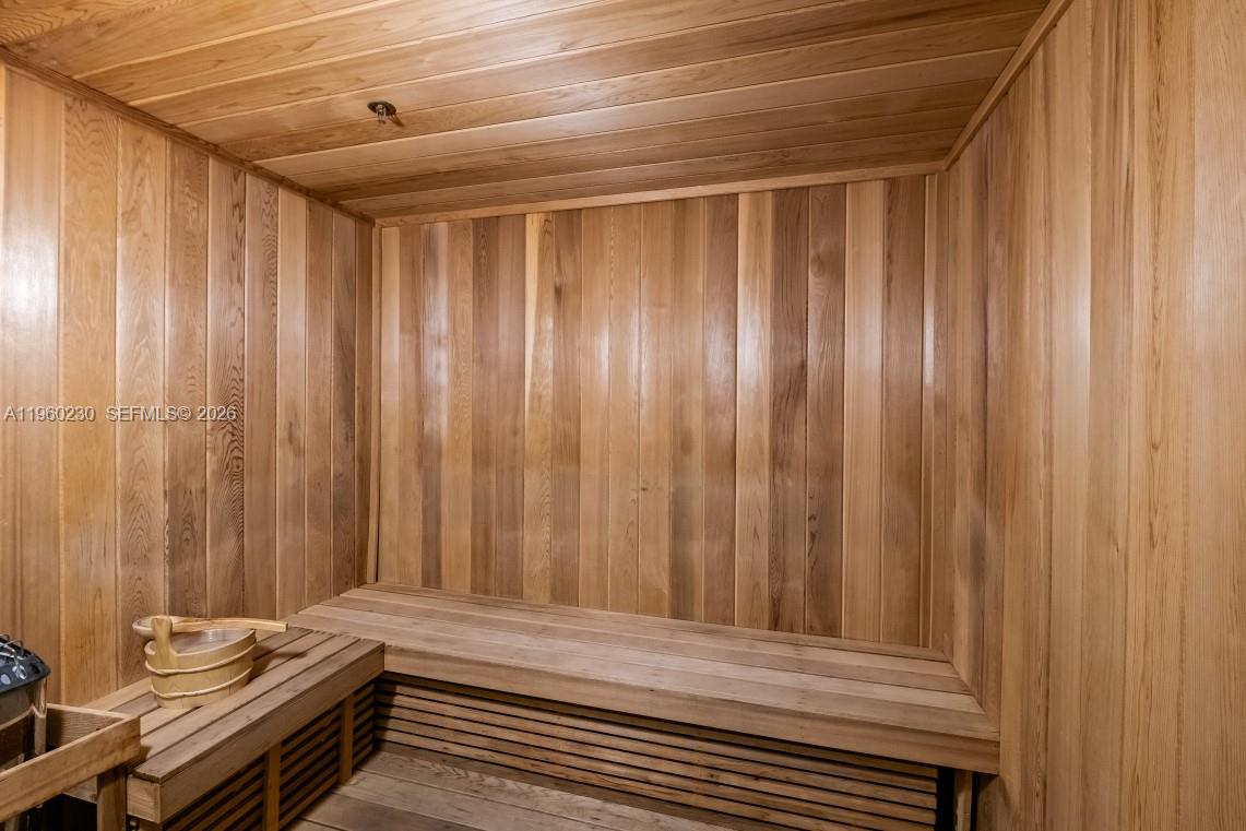 BRICKELLHOUSE CONDO - Residential