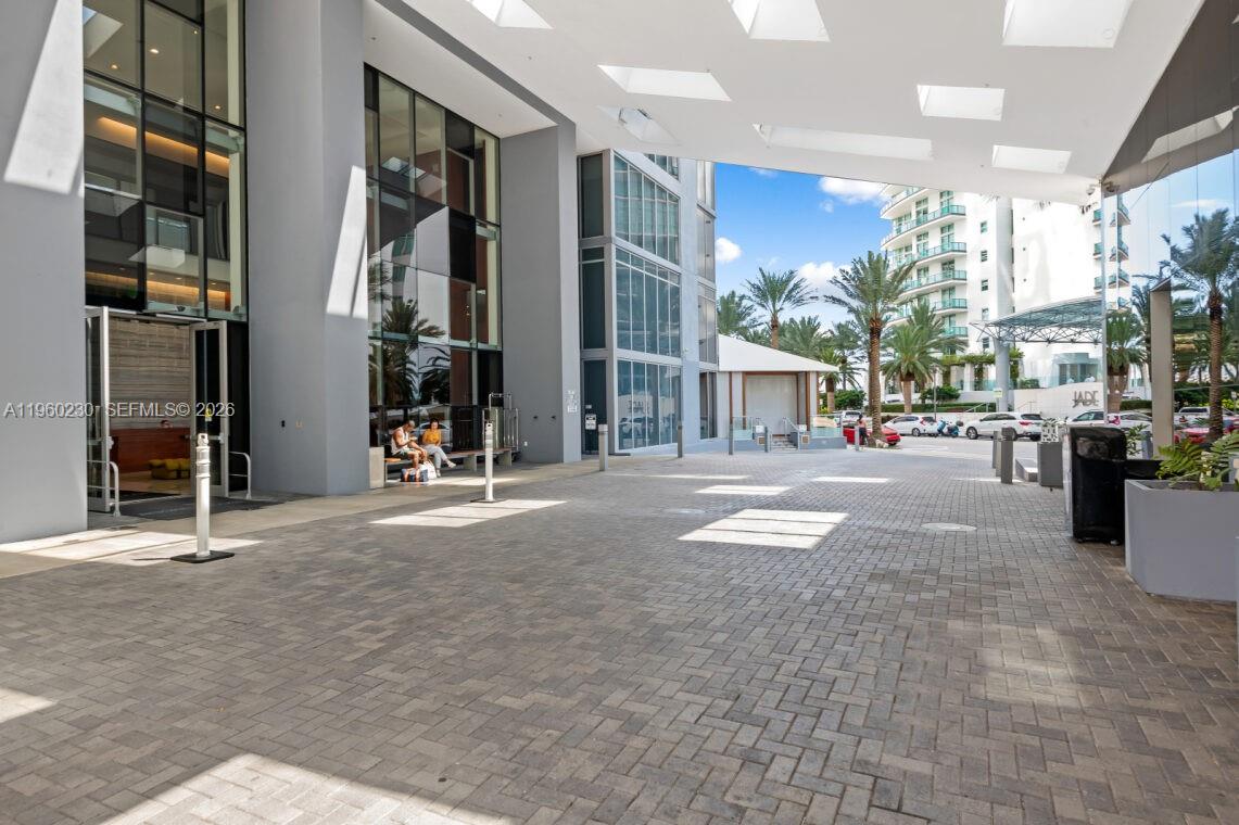 BRICKELLHOUSE CONDO - Residential