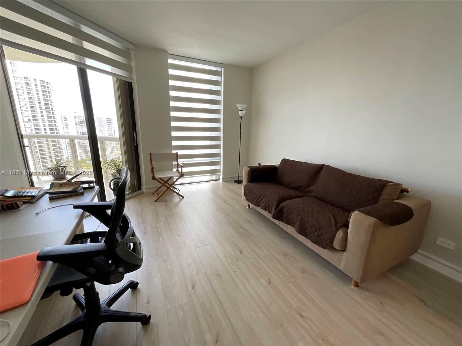 TERRACES NORTH TURNBERRY - Residential