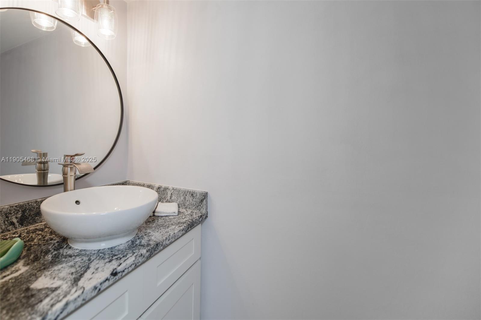 TOWNE ROYALE CONDO - Residential