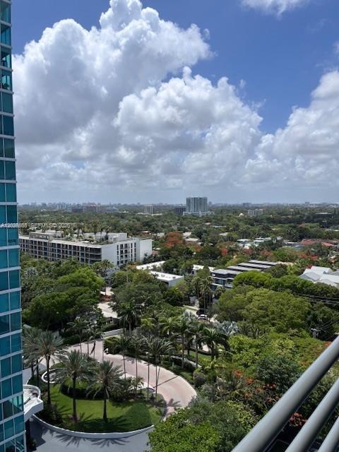 ATLANTIS ON BRICKELL COND - Residential