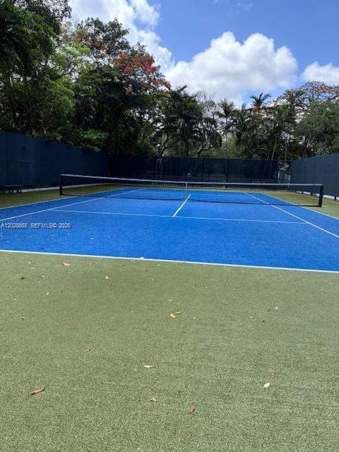 ATLANTIS ON BRICKELL COND - Residential