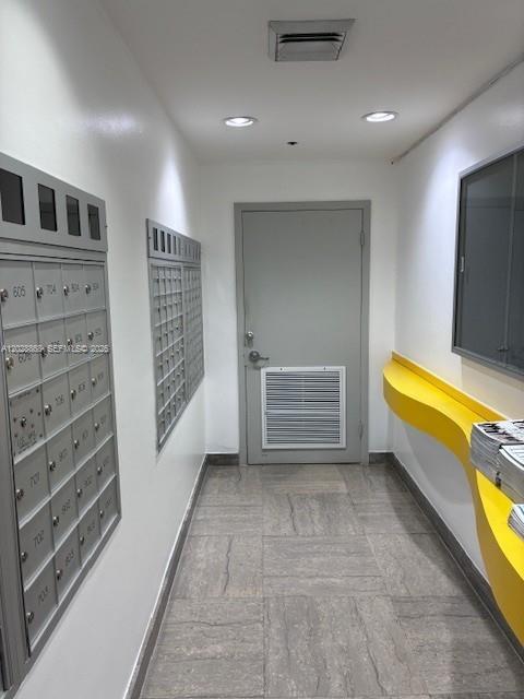 ATLANTIS ON BRICKELL COND - Residential