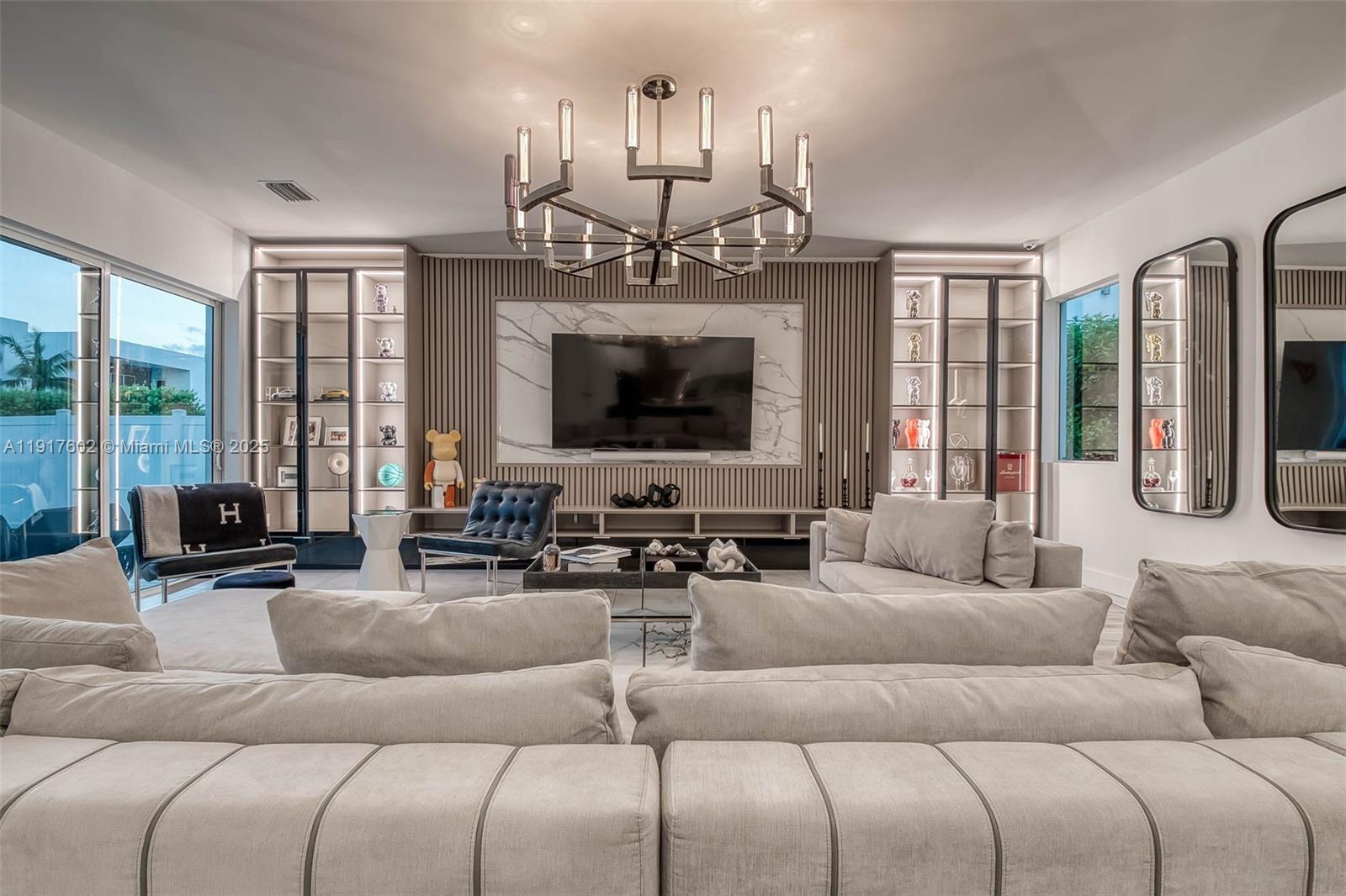 DORAL COMMONS RESIDENTIAL - Residential Lease