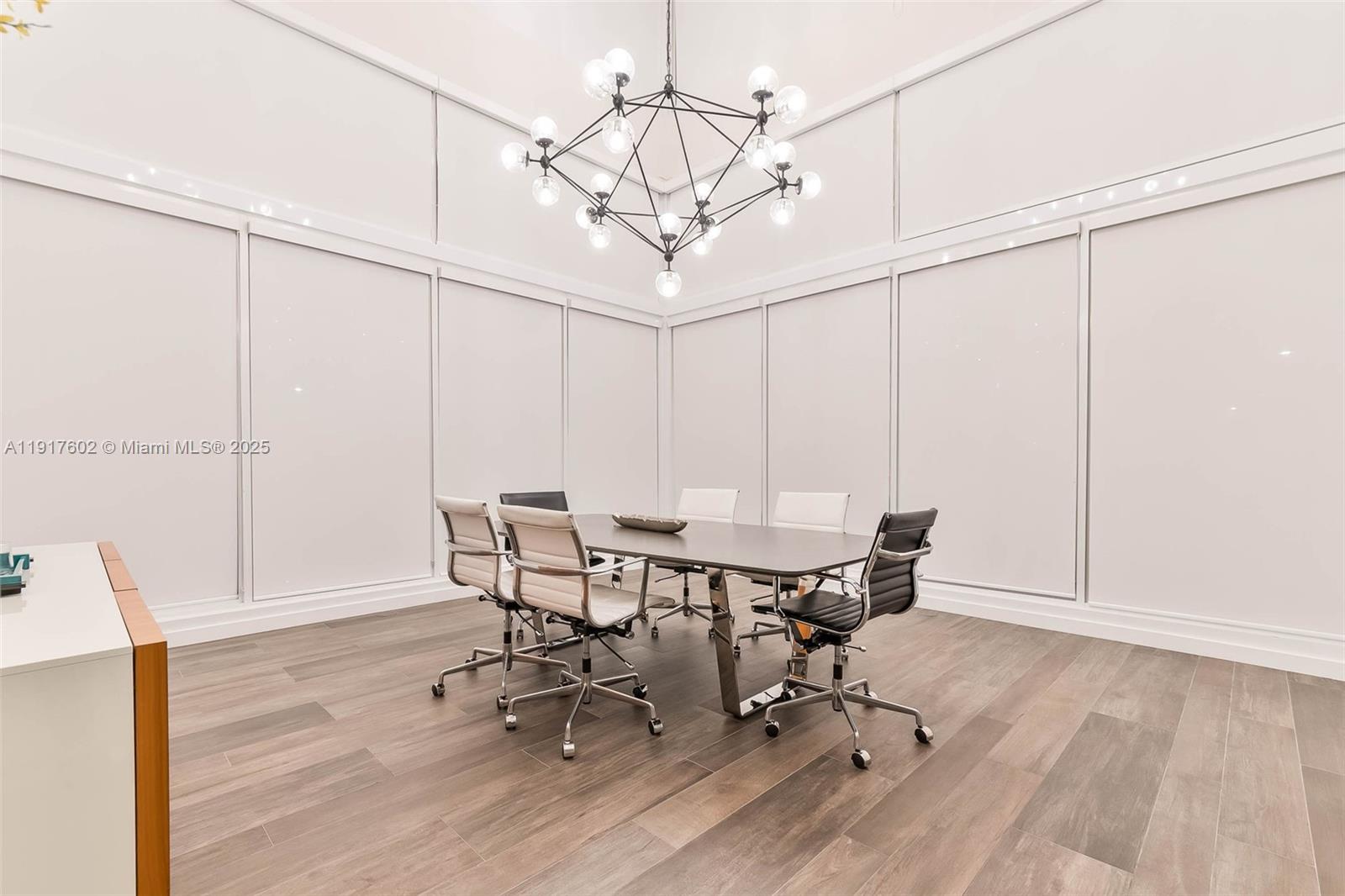 DORAL COMMONS RESIDENTIAL - Residential Lease