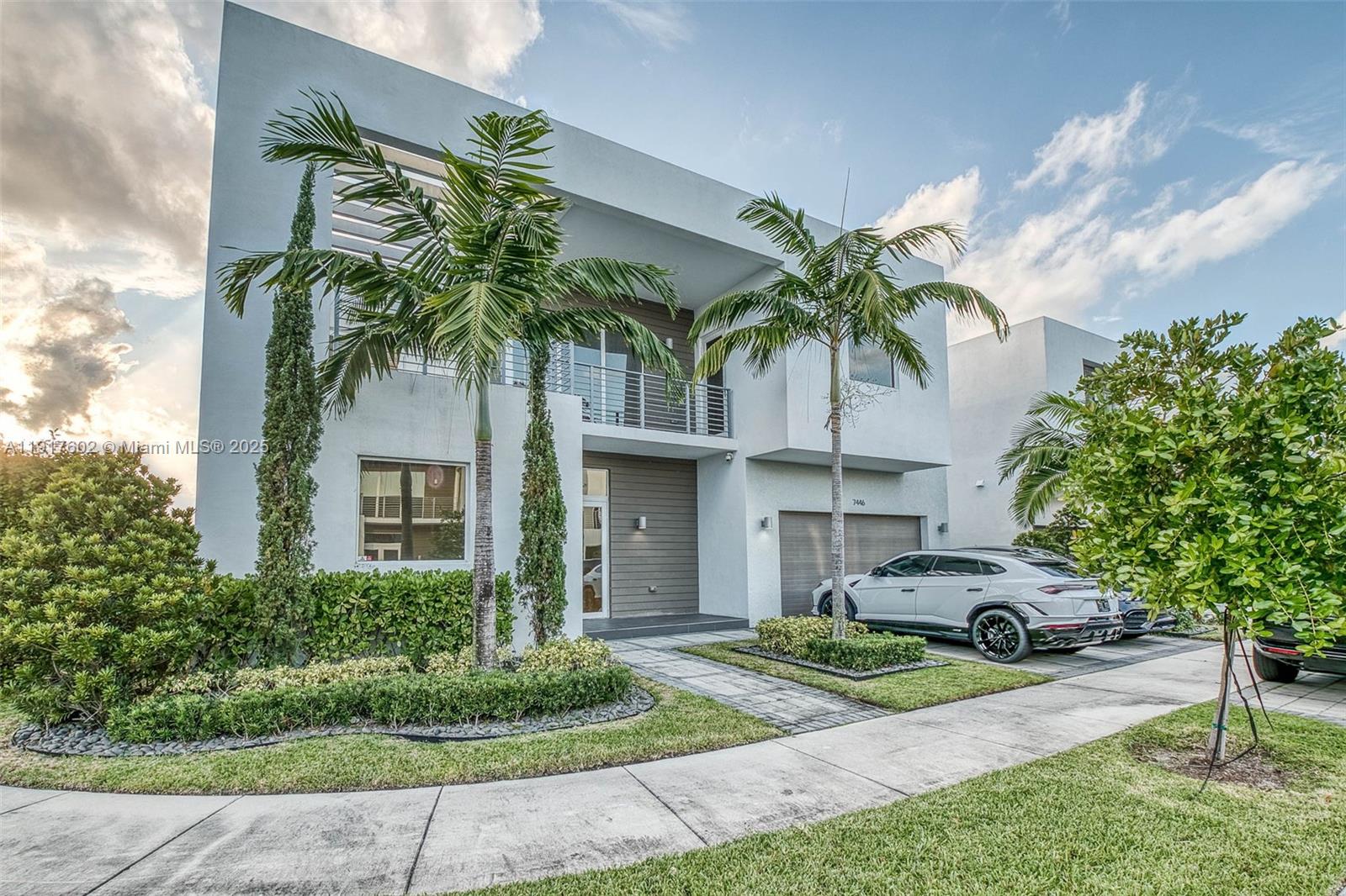 DORAL COMMONS RESIDENTIAL - Residential Lease