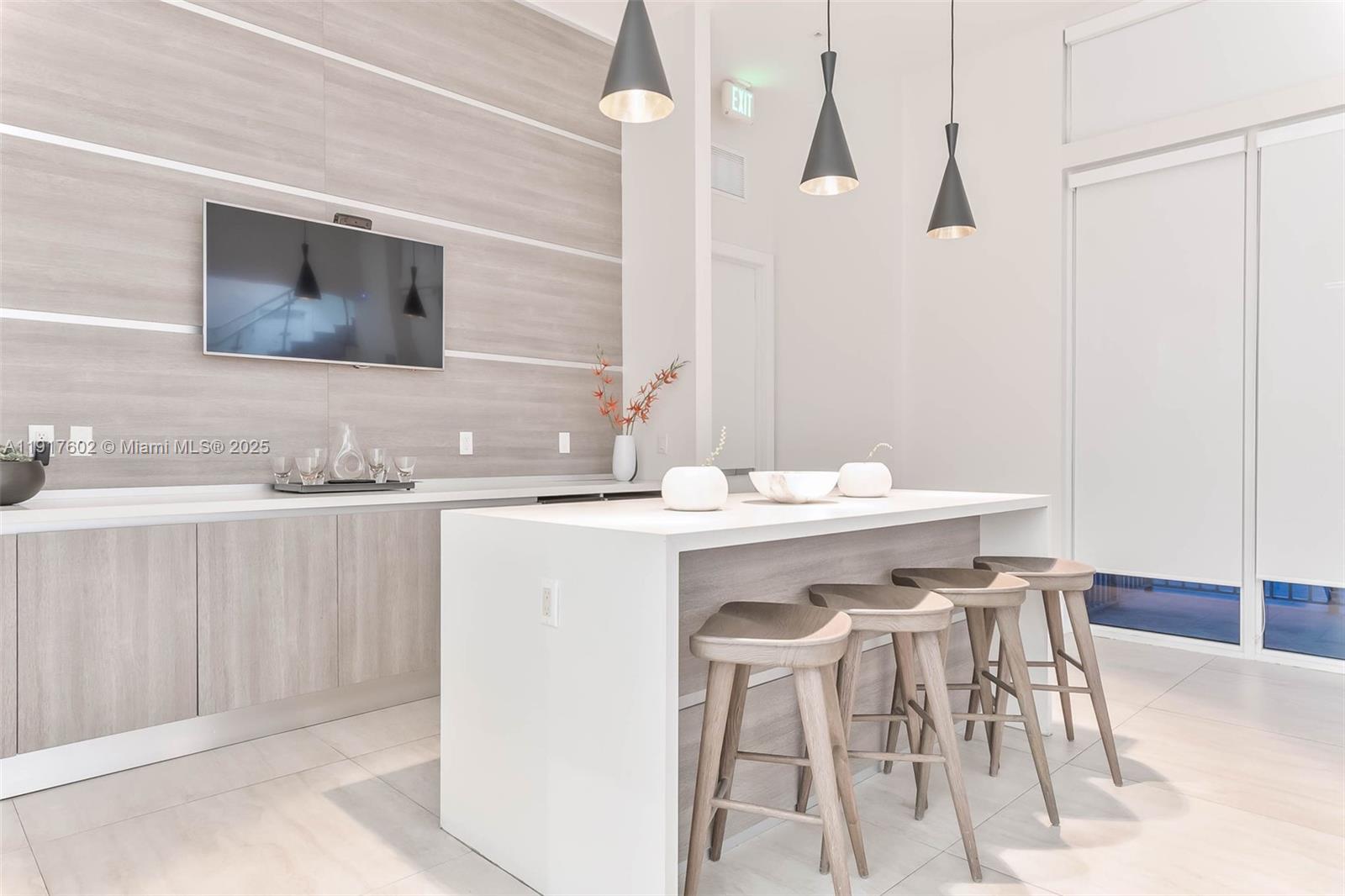 DORAL COMMONS RESIDENTIAL - Residential Lease