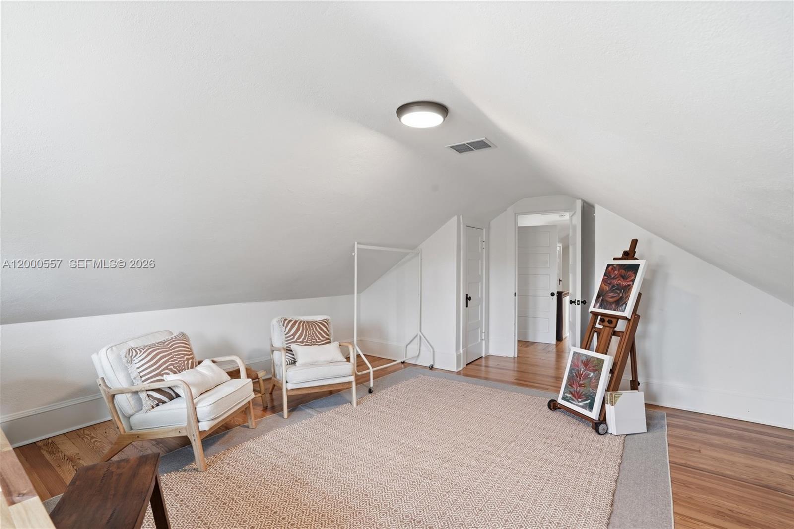 VALENCIA TERRACE - Residential