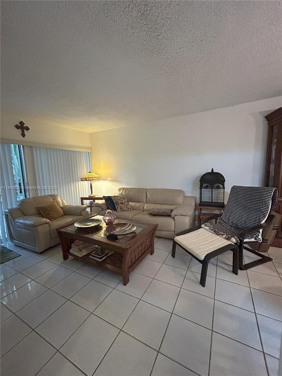 8897 Fontainebleau Blvd 103