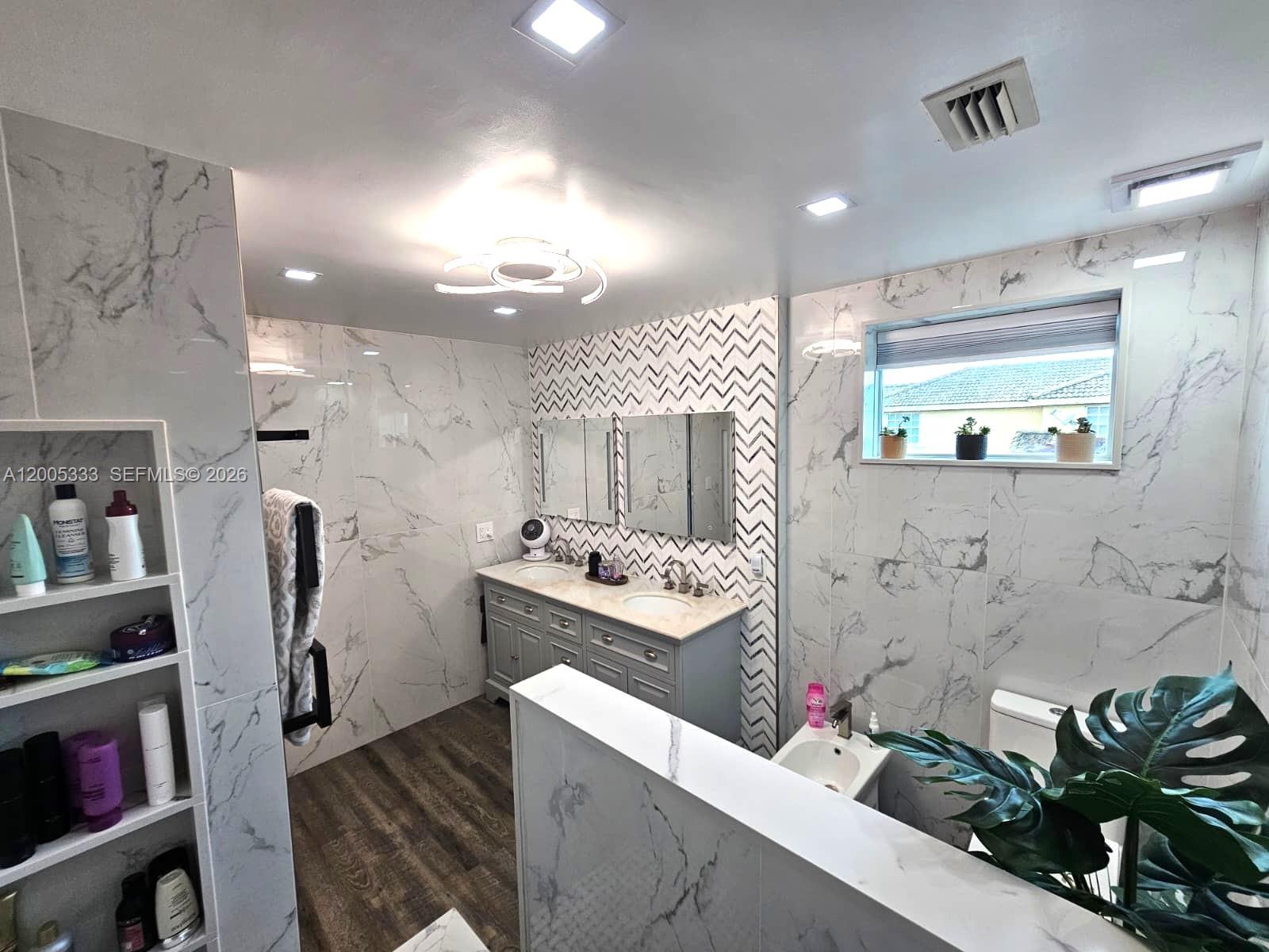 PERAL SUB - Residential