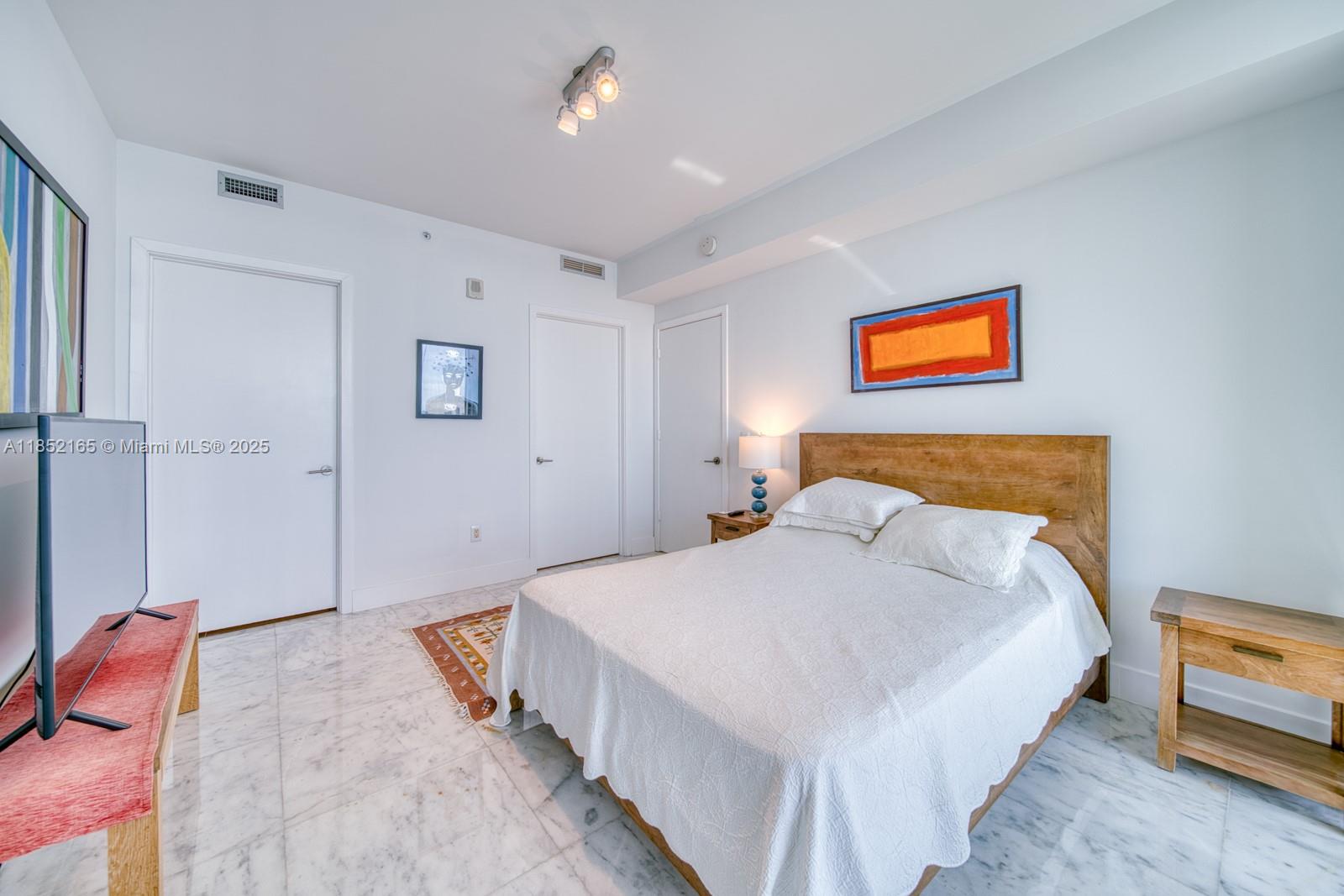 BISCAYNE BEACH CONDO - Residential