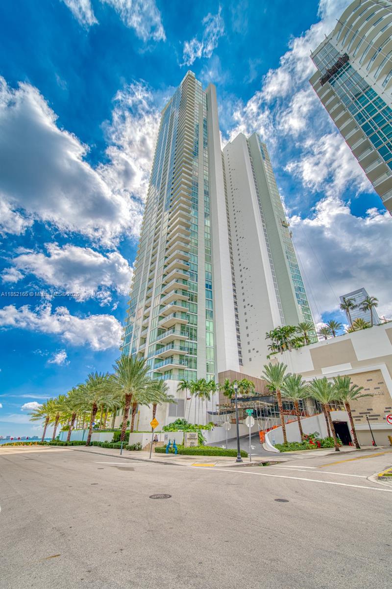 BISCAYNE BEACH CONDO - Residential