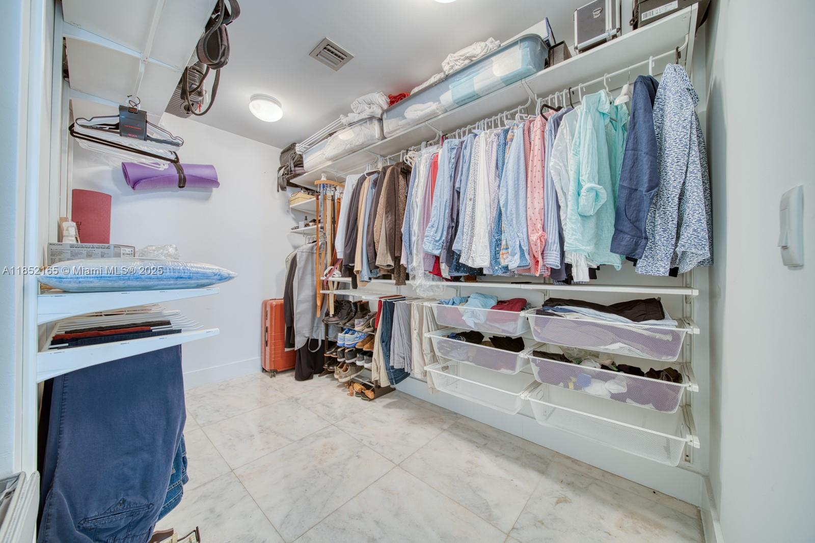 BISCAYNE BEACH CONDO - Residential