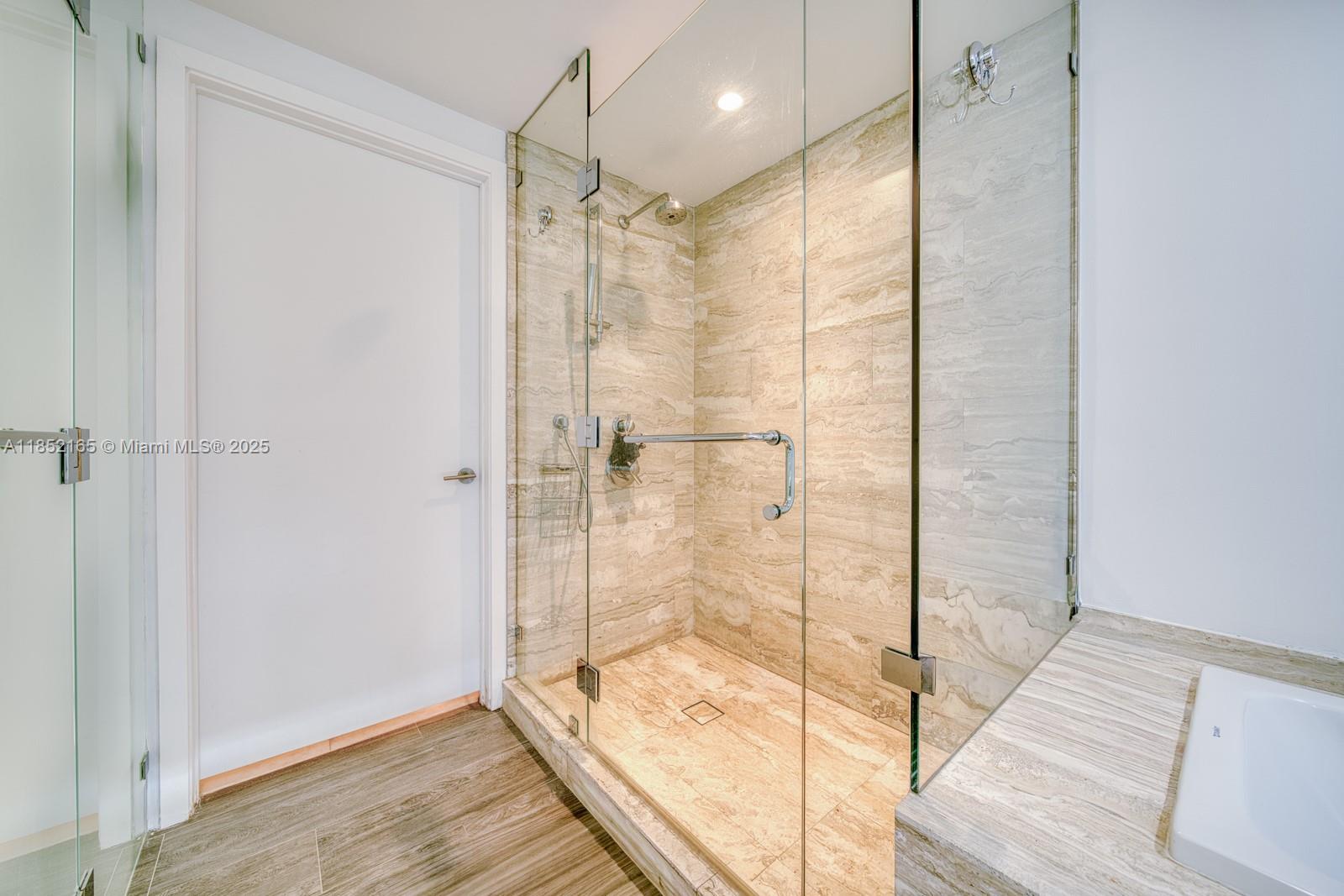 BISCAYNE BEACH CONDO - Residential