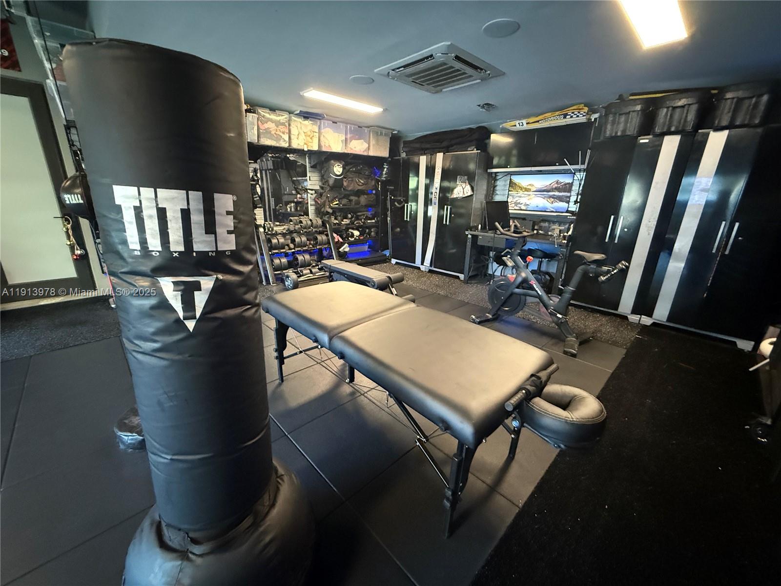 STEELE PARK SUB - Residential Lease