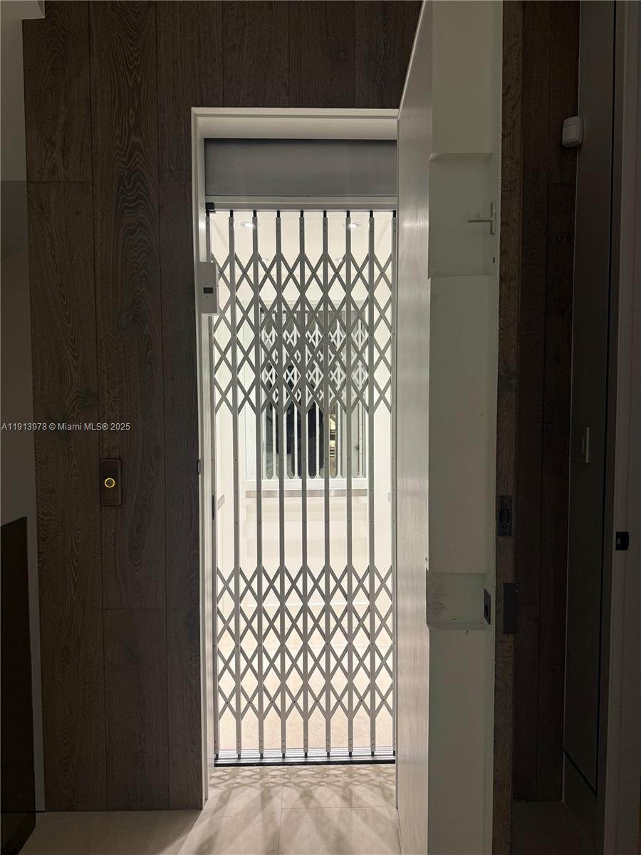 STEELE PARK SUB - Residential Lease