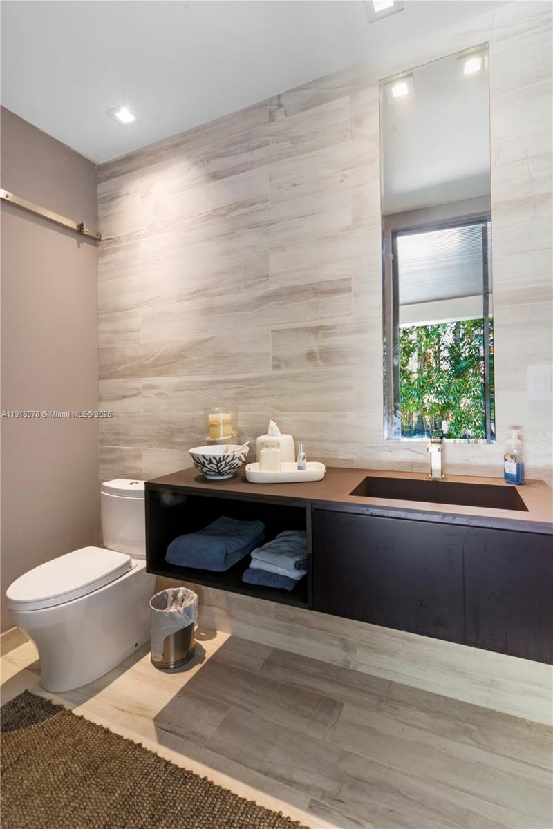 STEELE PARK SUB - Residential Lease