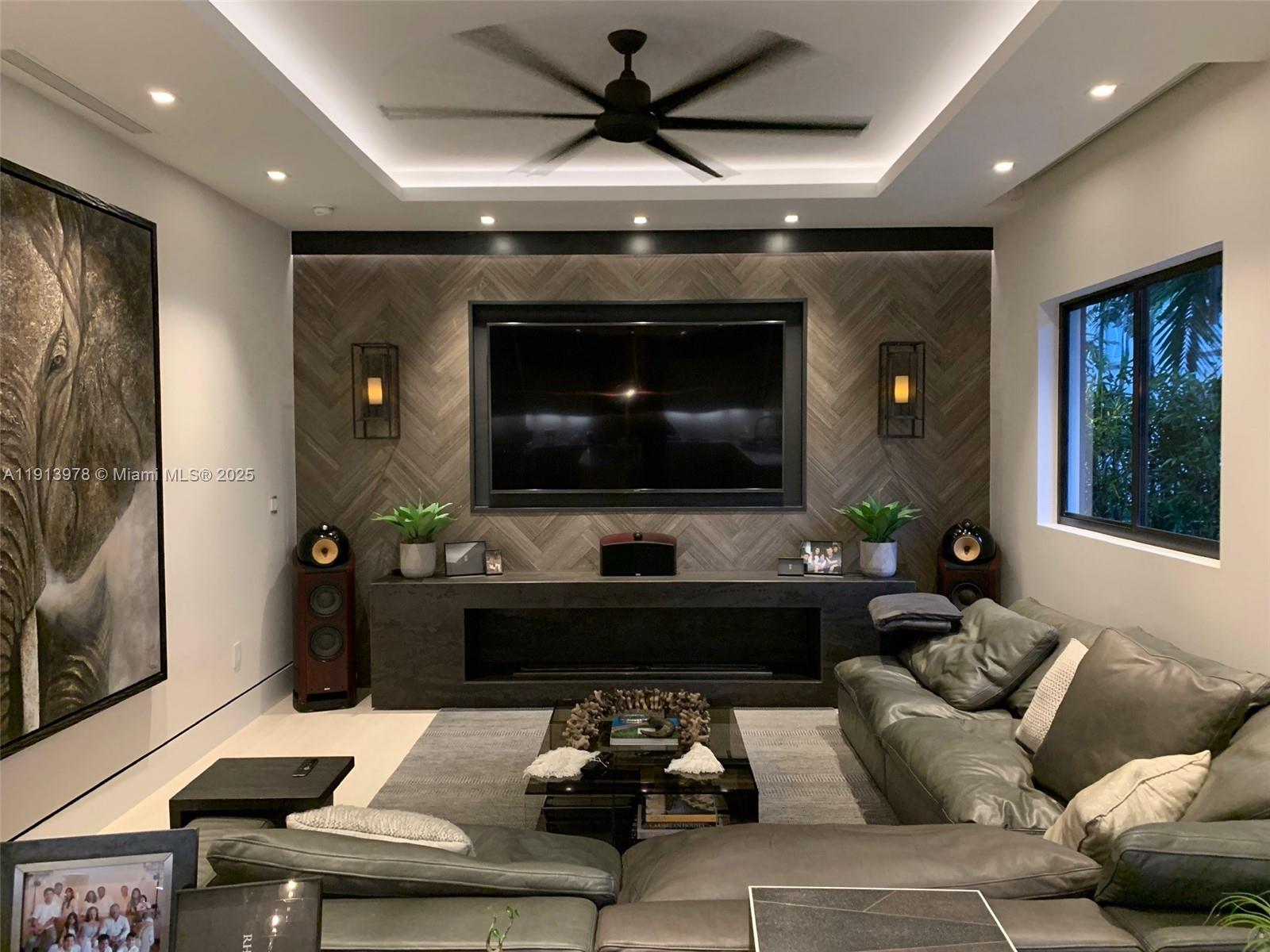 STEELE PARK SUB - Residential Lease