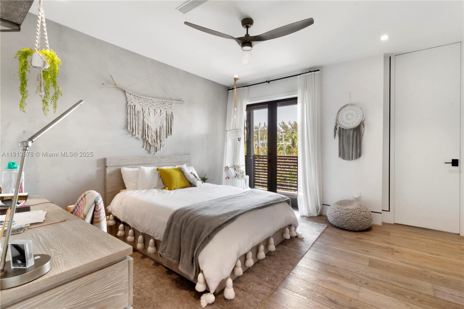 STEELE PARK SUB - Residential Lease