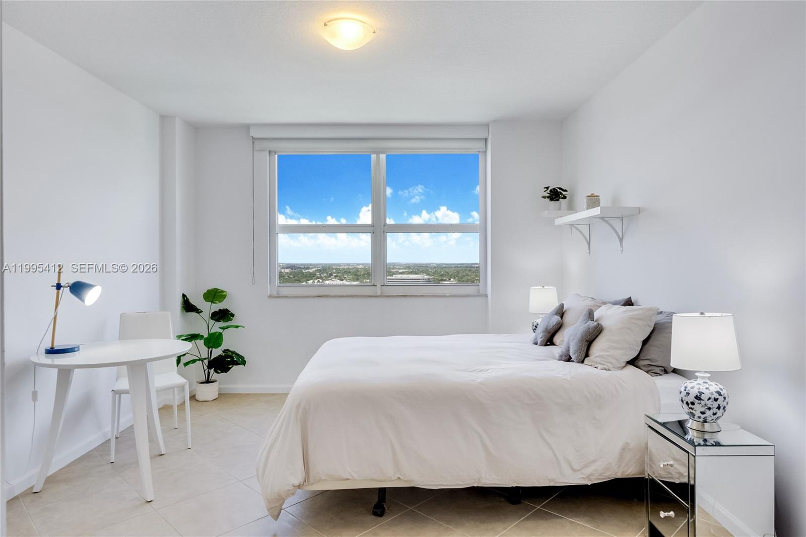 TURNBERRY ON THE GREEN CO - Residential