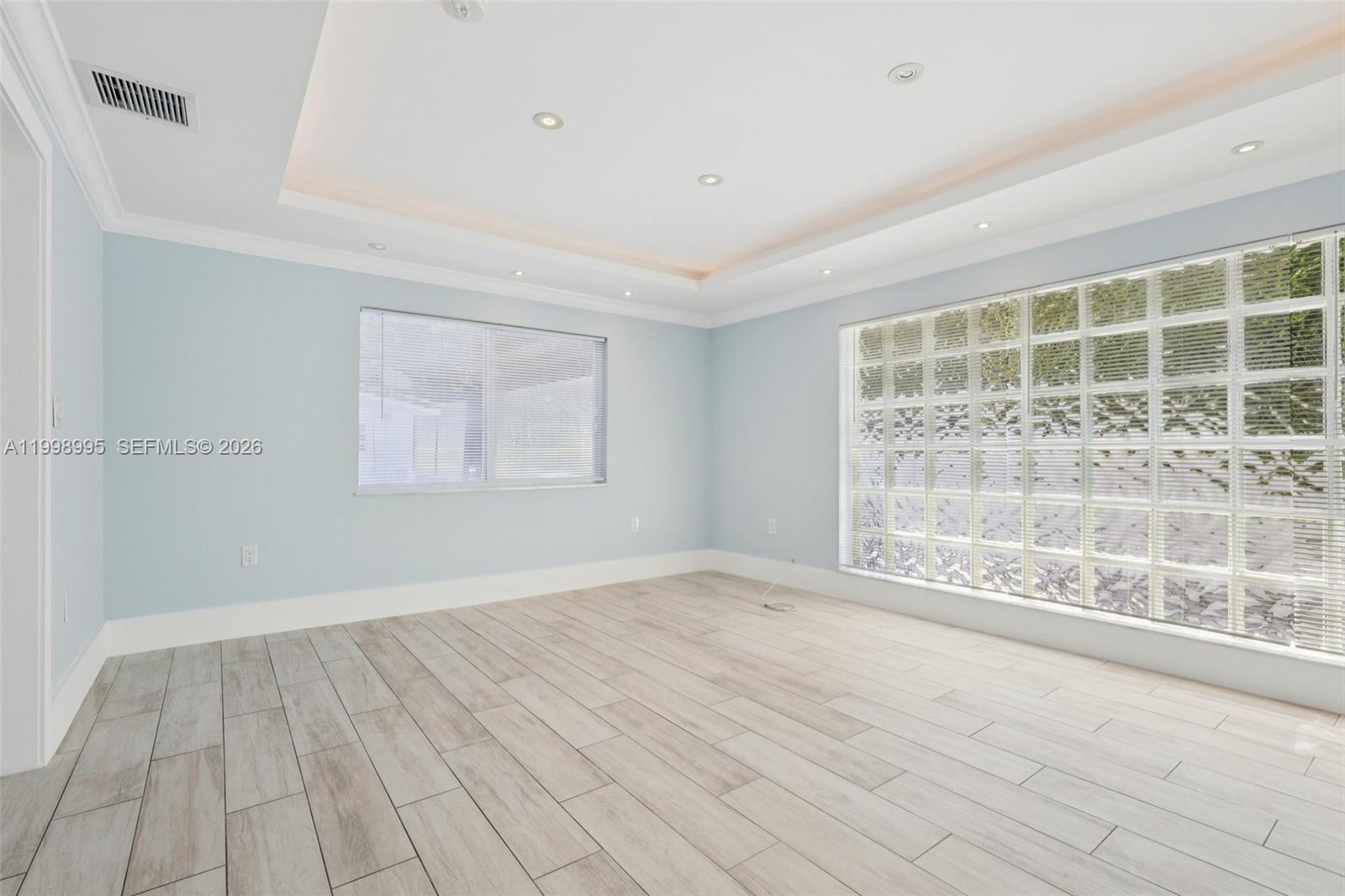 SUB OF FOSTER & SANCHEZ T - Residential