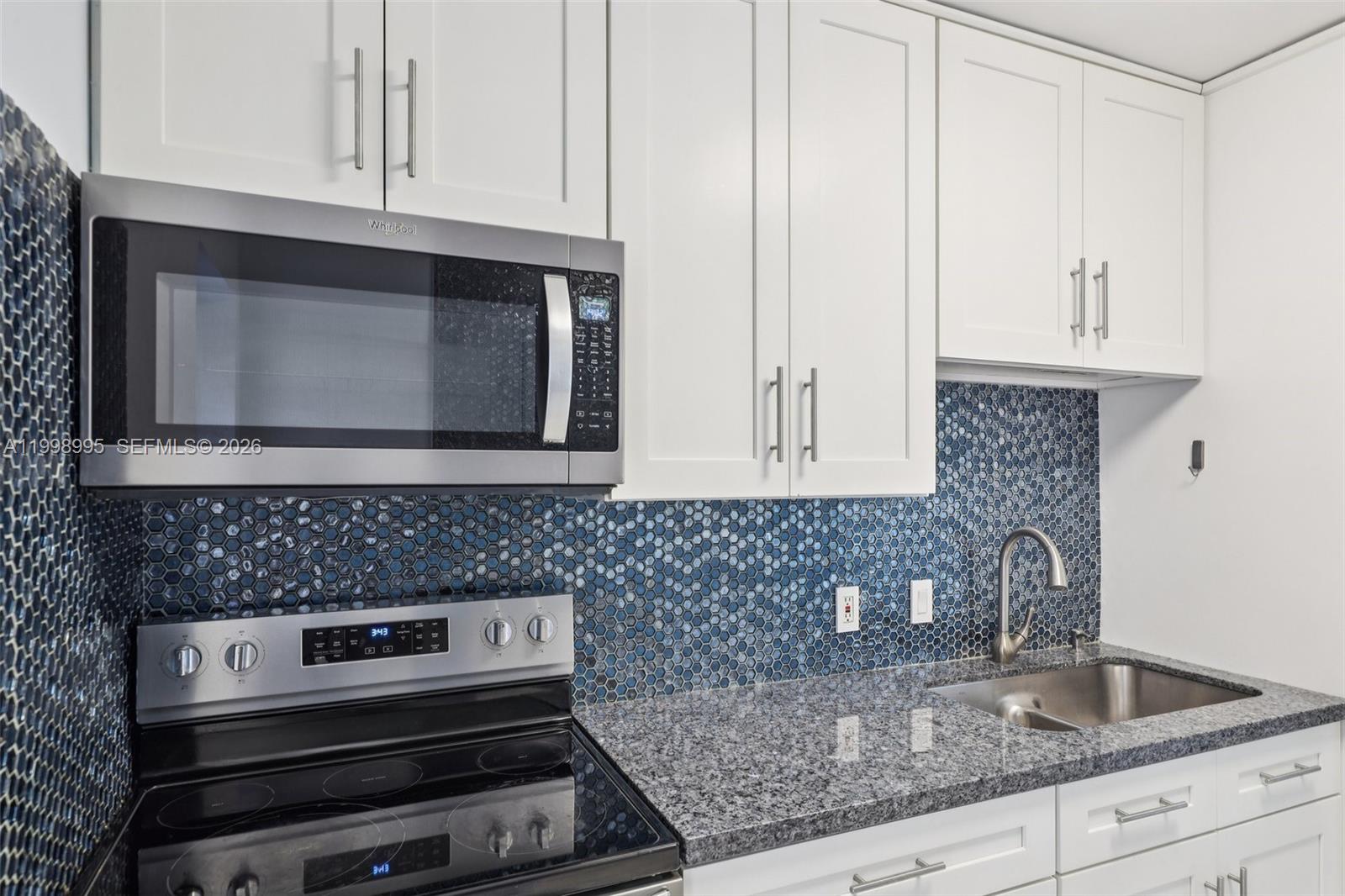 SUB OF FOSTER & SANCHEZ T - Residential