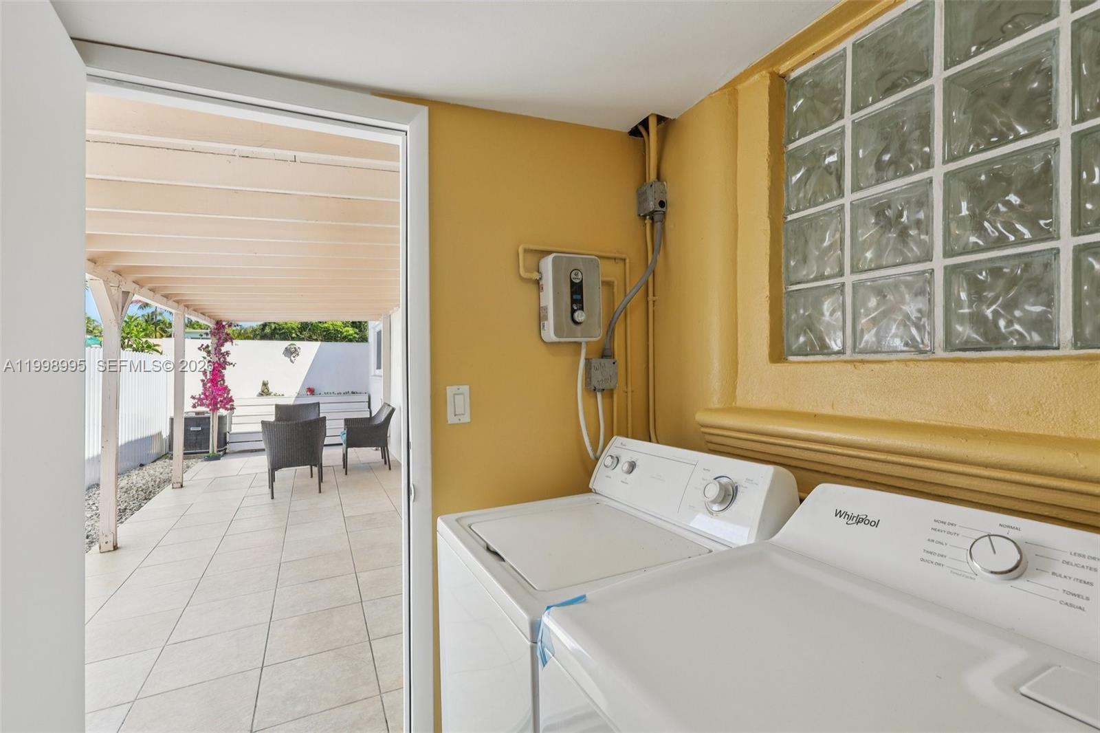 SUB OF FOSTER & SANCHEZ T - Residential