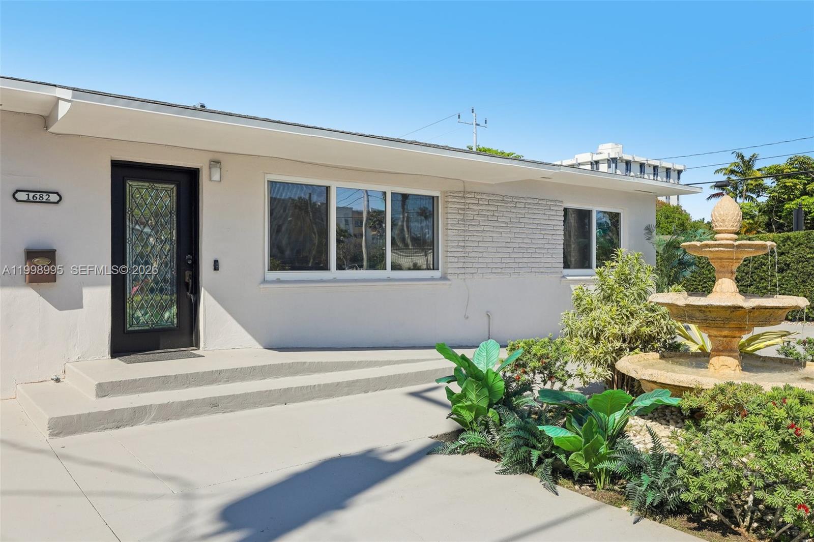 SUB OF FOSTER & SANCHEZ T - Residential