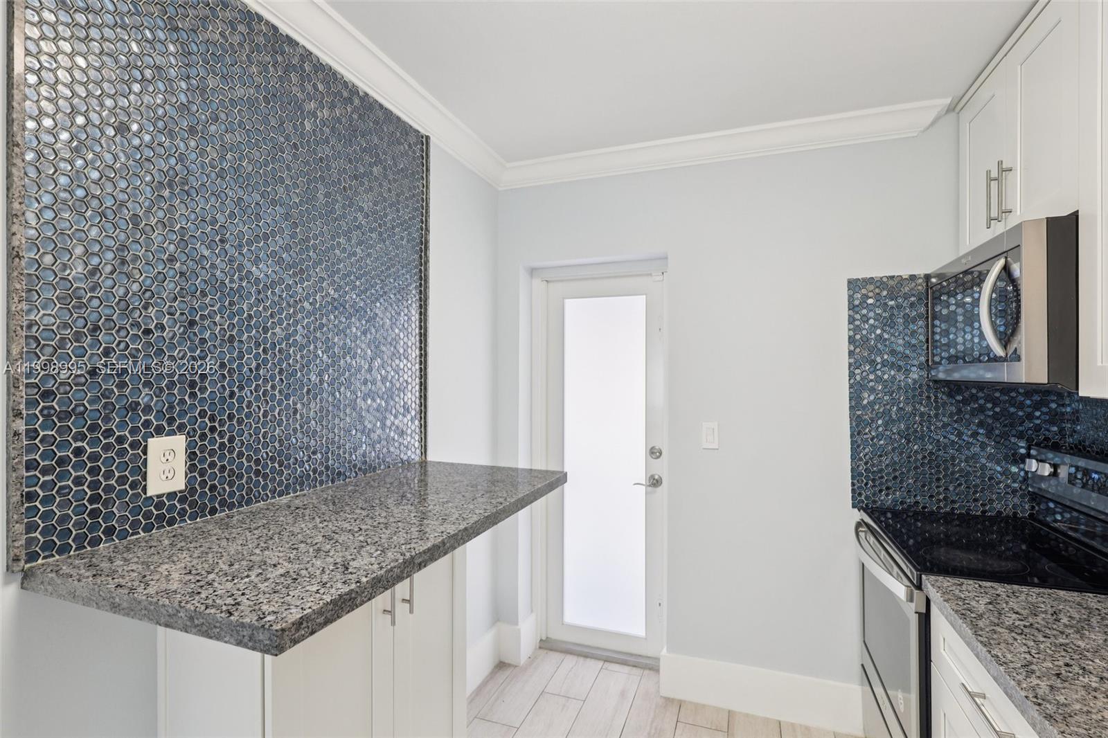 SUB OF FOSTER & SANCHEZ T - Residential