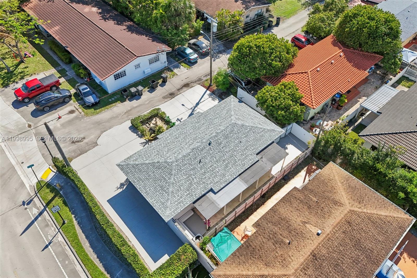 SUB OF FOSTER & SANCHEZ T - Residential