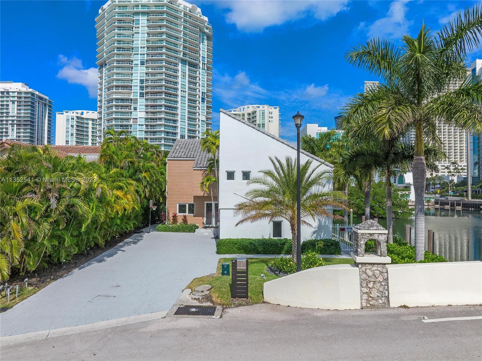 Property for Sale at 201 Atlantic Ave, Sunny Isles Beach, Miami-Dade County, Florida - Bedrooms: 4 
Bathrooms: 3  - $5,477,000