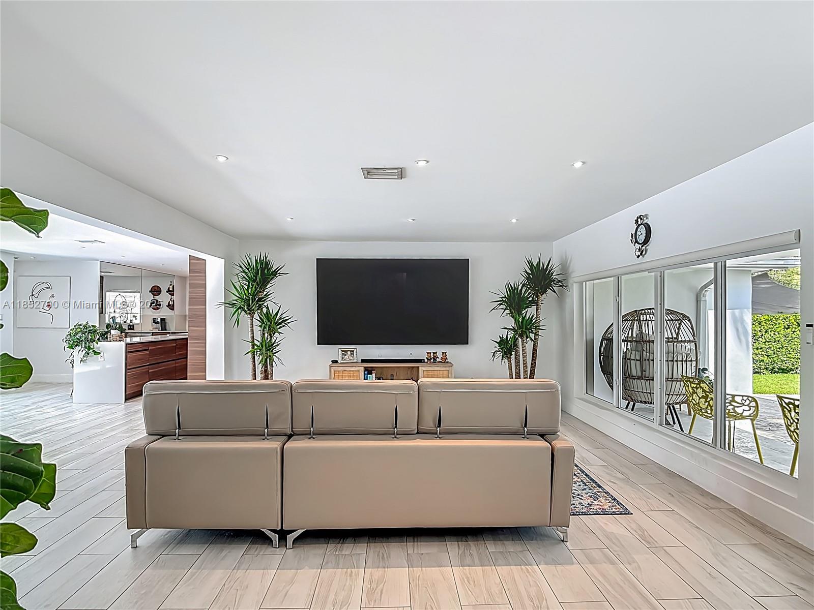 EVENINGSIDE - Residential Lease