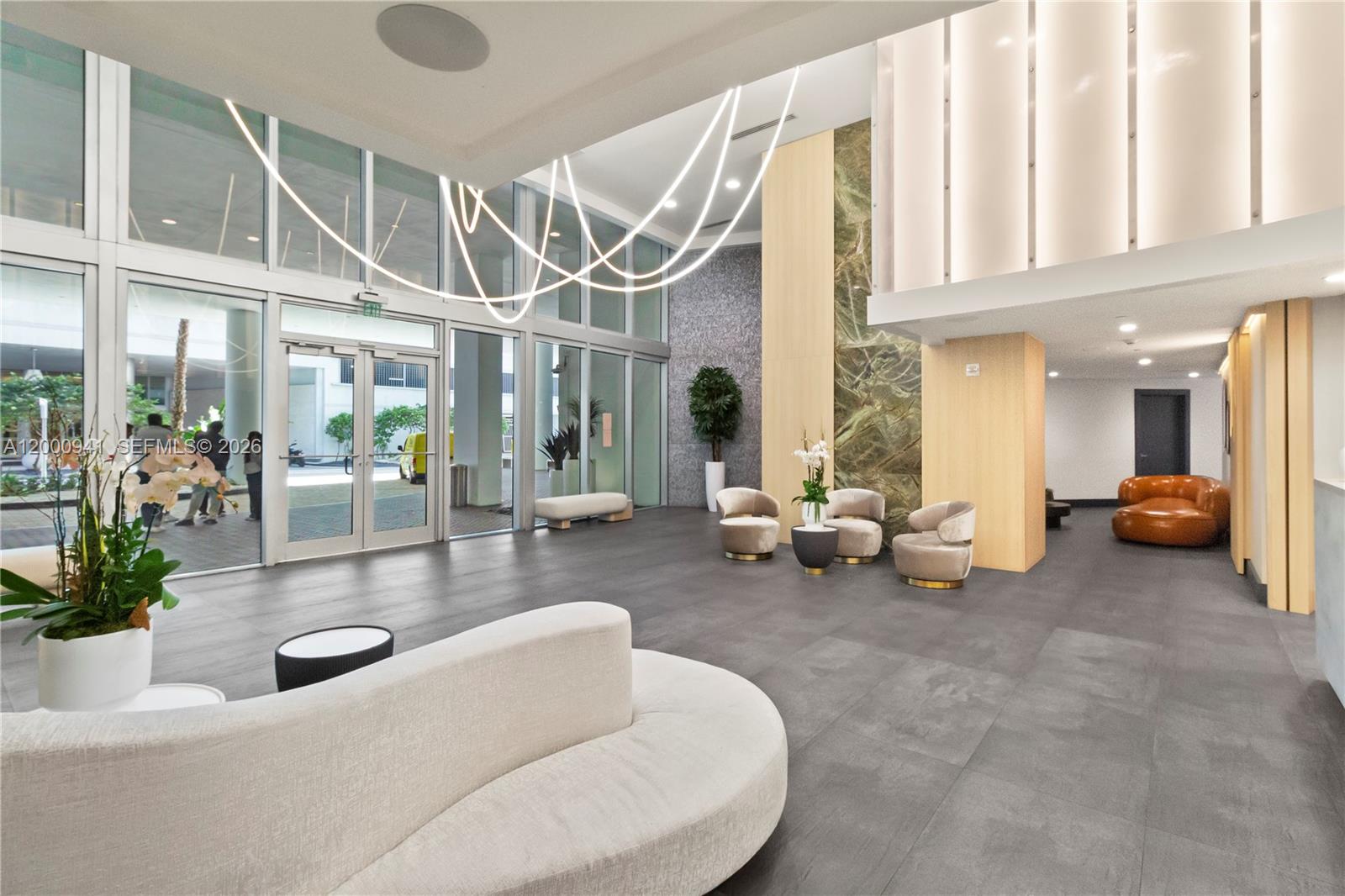 IVY CONDO - Residential Lease