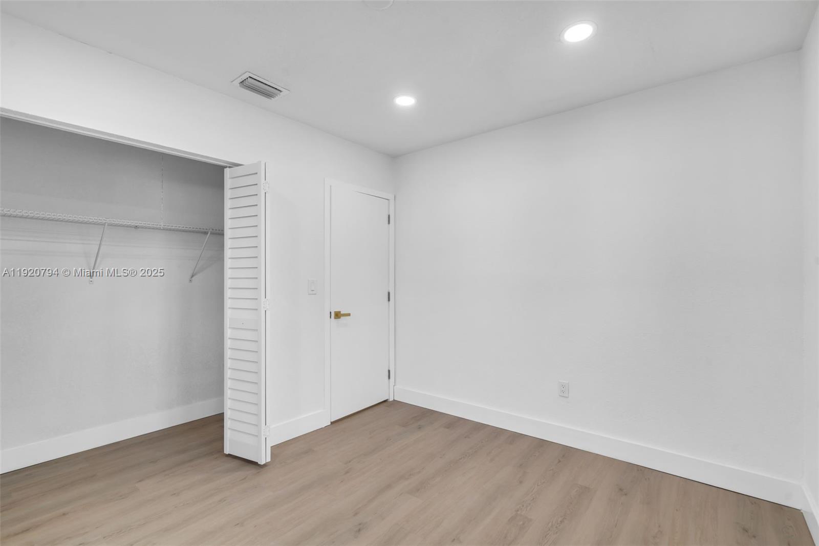 MYRTLE GROVE 1ST ADDN - Residential