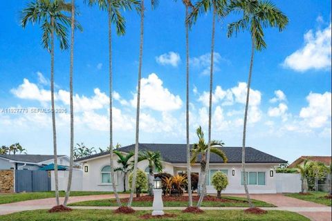 8952 SW 10th Ter Miami FL 33174