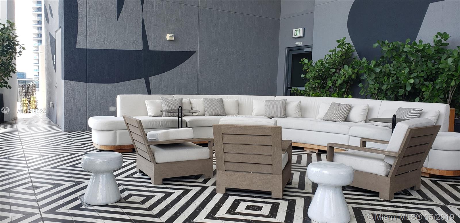 SLS LUX BRICKELL - Residential Lease