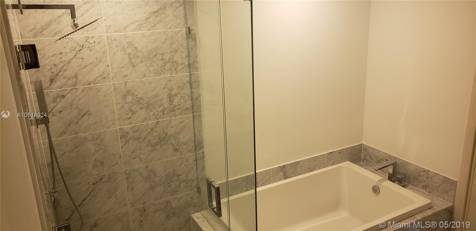 SLS LUX BRICKELL - Residential Lease